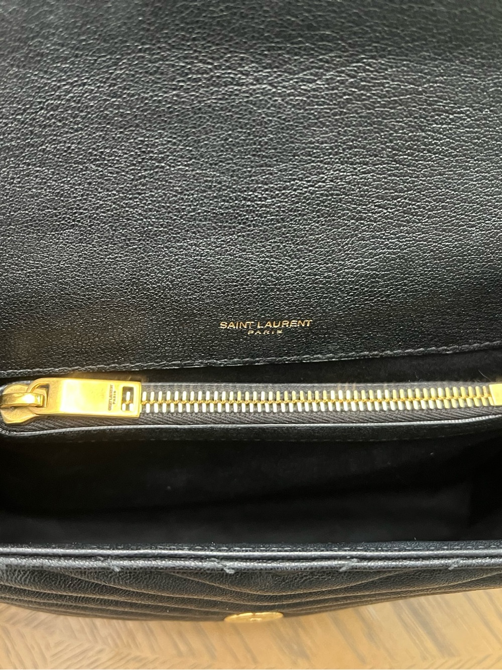 Saint Laurent College Medium Black Leather Crossbody with Gold Hardware - Picture 7 of 7